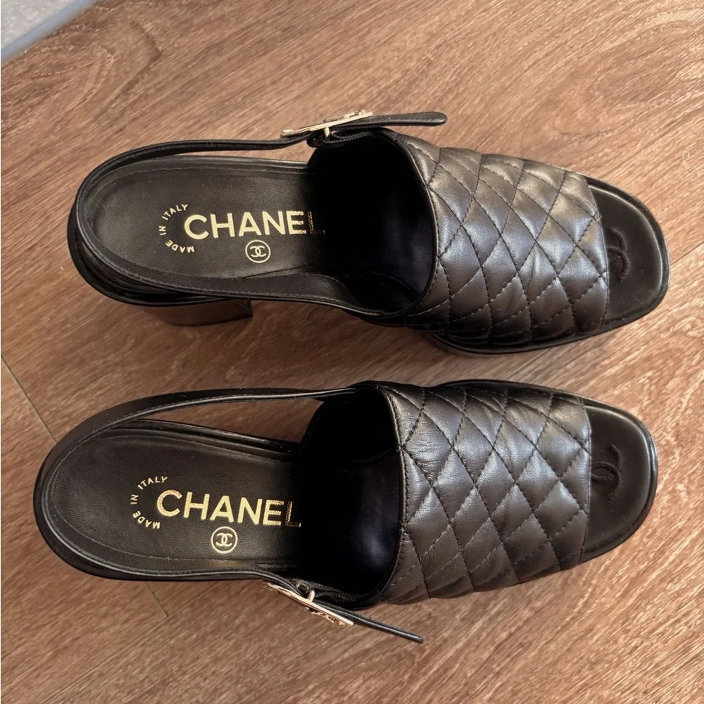 CHANEL Black Quilted Platform Sandals - Authentic - Size 39 - Like New - Picture 4 of 11